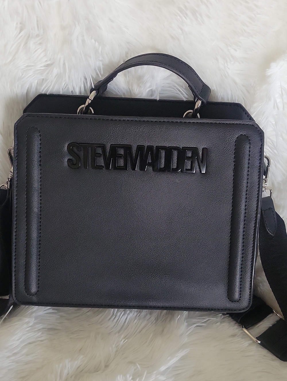 Steve Madden Black Structured Messenger Bag with Detachable Pouch